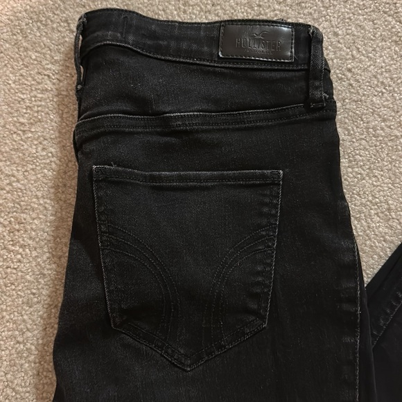 Hollister ultra high rise super skinny jeans 9 - Picture 2 of 3